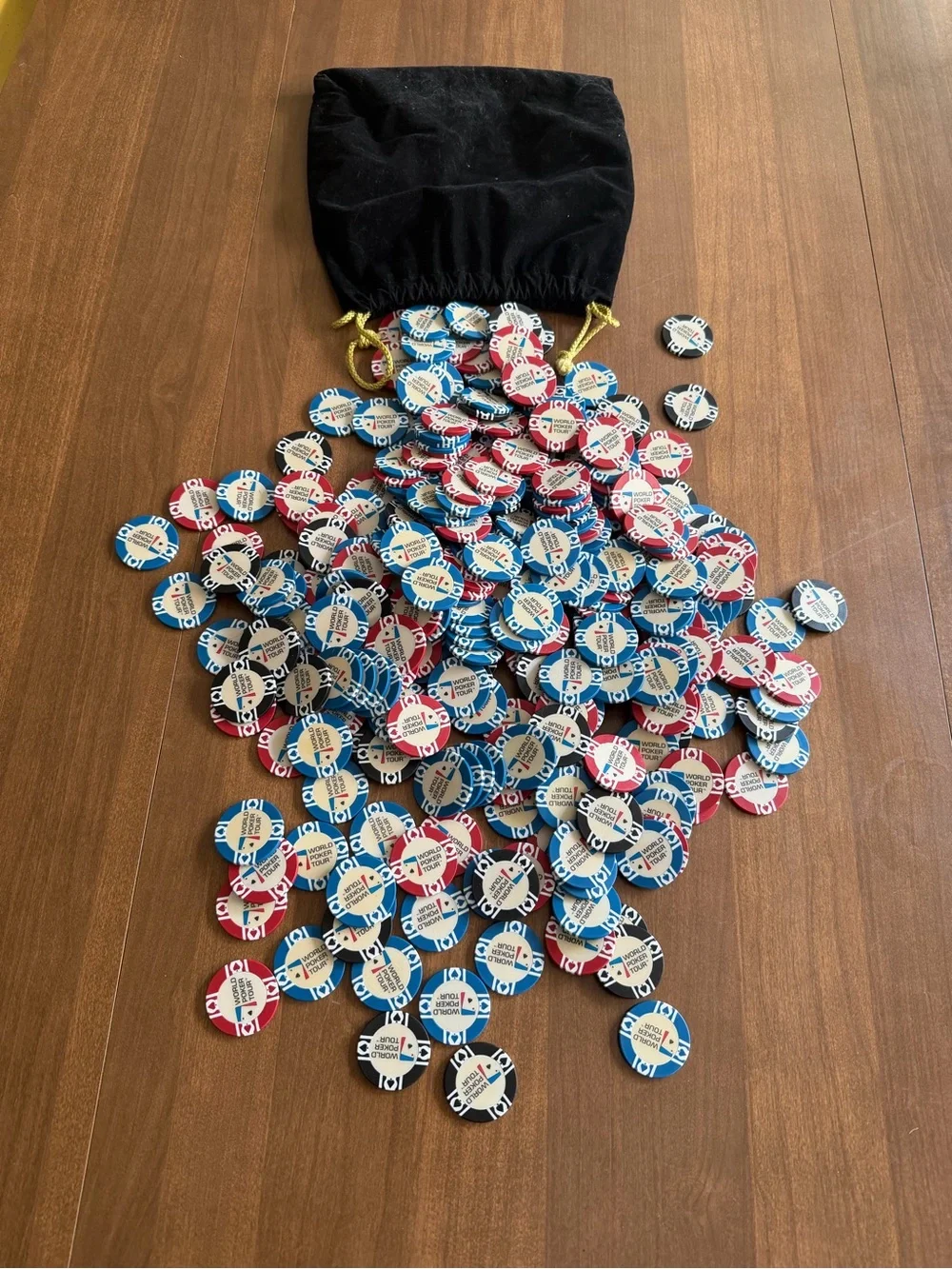 Lot of 300 WORLD POKER TOUR Casino Gaming Chips